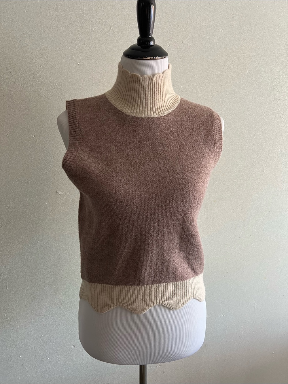 entro Sleeveless Scallop-Trim Turtleneck Sweater Vest in Brown and Cream